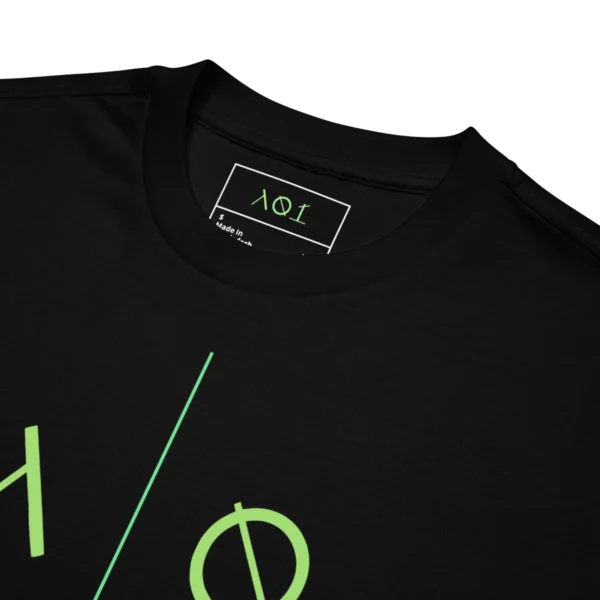 Minimal Tech - Oversized T-Shirt